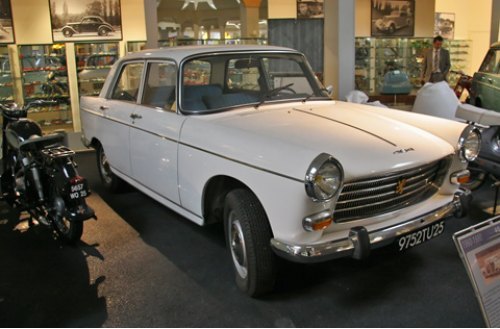С первой послевоенной моделью 203 компания Peugeot попала, как говорится, в самое яблочко. Основные…