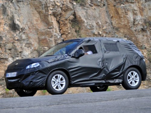 Продажи кроссовера Peugeot 2008 и аналогичной модели под брендом Citroen начнутся на европейском…