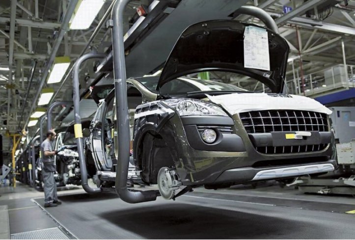 Французы планируют собирать на «Юнисоне» до 20 000 автомобилей марки Peugeot ежегодно.