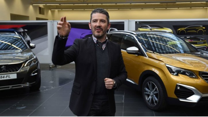 Видаль (48 лет) отдал Peugeot половину жизни — 24 года. Шеф-дизайнером он стал в январе 2010-го. За…