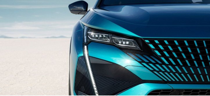 Компания Peugeot презентовала концепт Inception в качестве анонса новой линейки электромобилей
