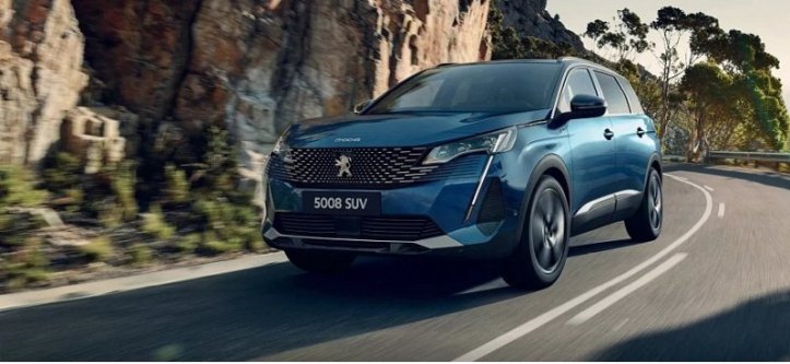 Новый кроссовер Peugeot 5008 появятся летом 2024 года в гибридной и электрической версиях