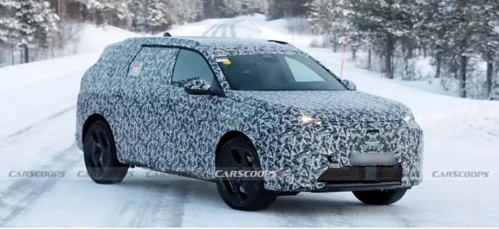 Peugeot тестирует свой электрический кроссовер Peugeot E-5008. Вот фото