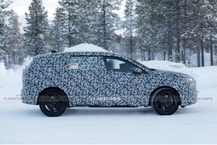 После представления компактного 3008 в прошлом году, Peugeot завершает разработку своего следующего…