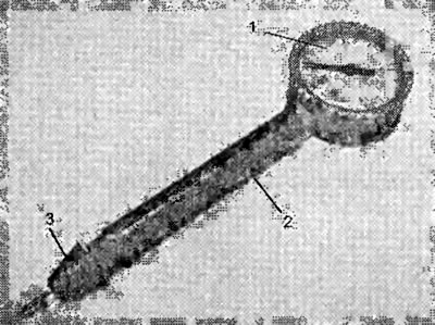 Рис. 1.12. Внешний вид компрессометра: 1 - манометр; 2 - штанга с встроенным клапаном; 3 -…