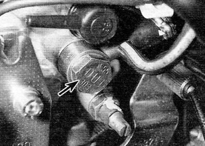 Figure 5.10. Banjo-type connection of the high-pressure fuel pump return fuel line (marked with an…