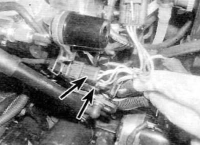 Figure 13.36. High-pressure fuel pump (models with a 2.0 L engine)