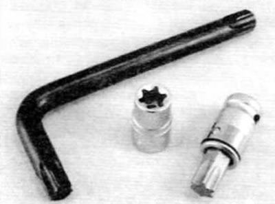 Ключ і тарцовыя галоўкі тыпу «Torx»