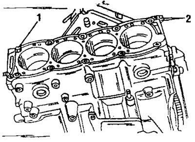 Фигура 355. Поставена гарнитура на цилиндровата глава. Монтирайте центриращия щифт (1) на…