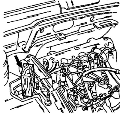 Рис. 363. При турбодизельном двигателе проложить деревянную прокладку в указанном месте, чтобы…