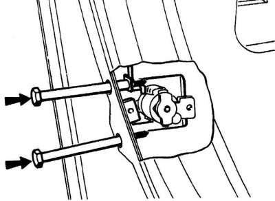 3. Завийте специалните устройства в лапите на скобата на скобата.