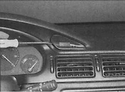 Как снять приборную панель пежо 406 Hodiny - demontáž a montáž (Peugeot 406, 1995-2004) - "Vybavenie a prístroje" - 